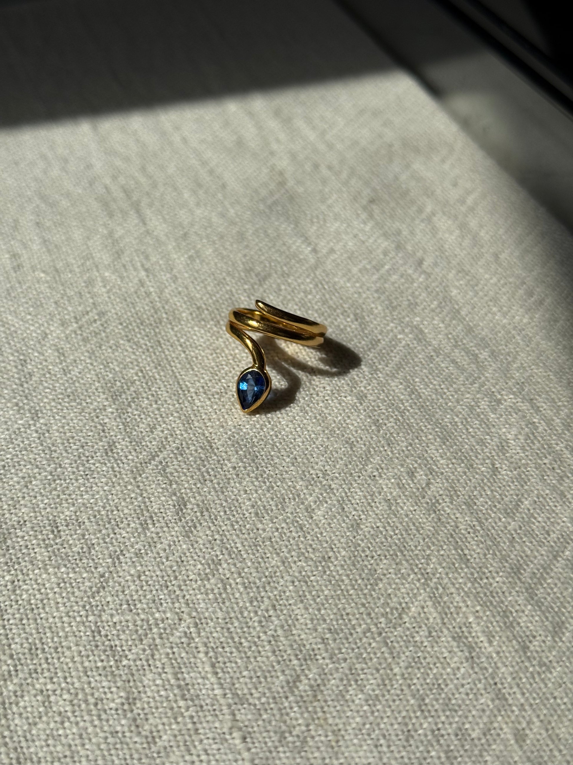 Blue sapphire snake wrap ring solid gold